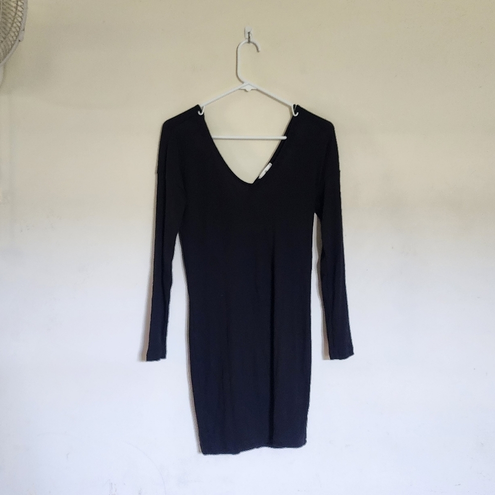 Socialite Deep-v Long-Sleeve Minidress size Medium NWT